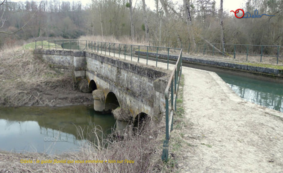 Pont-canal du canal de dérivation du Clignon